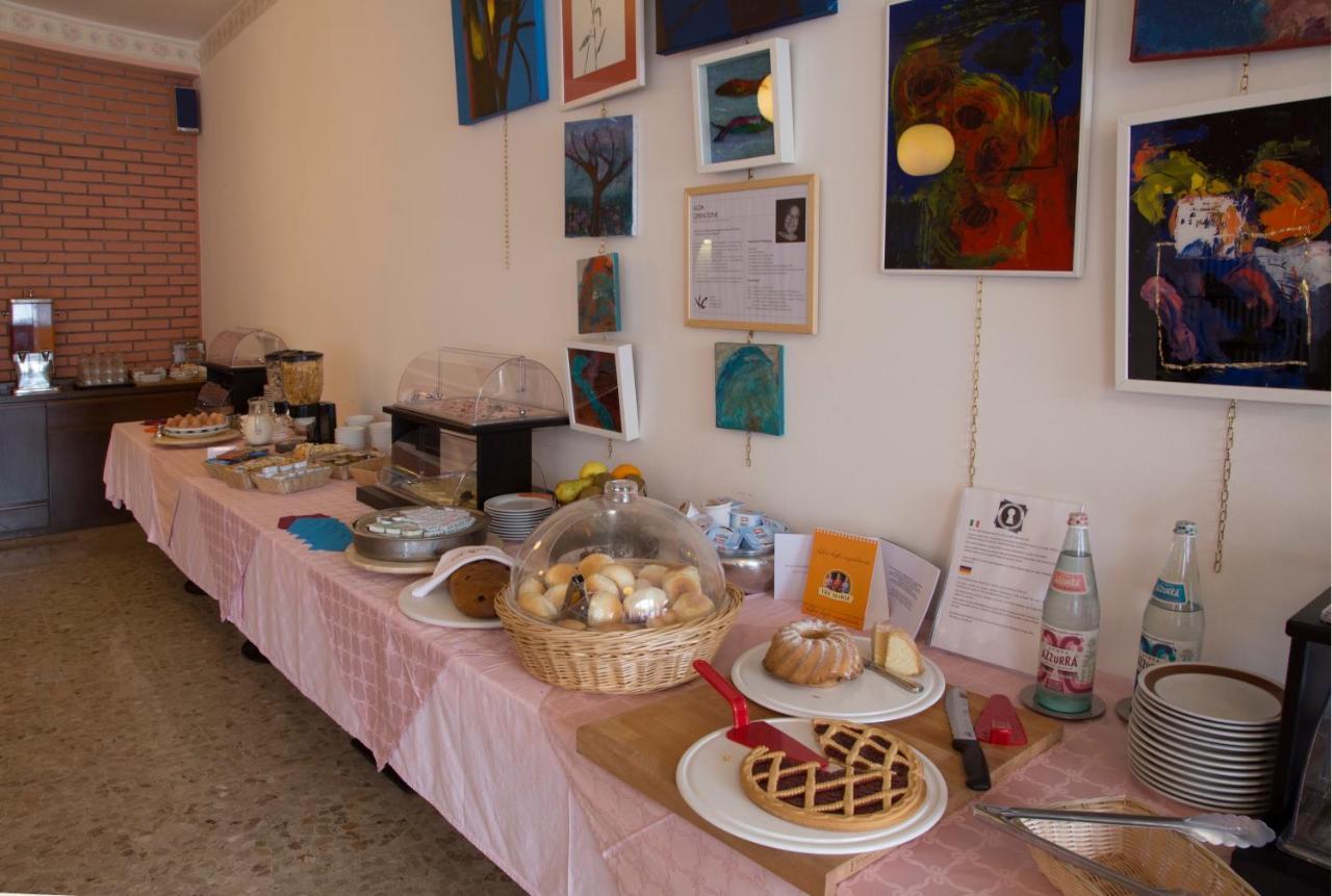 ברנצונה סול גארדה Piccolo Hotel Direkt Am See מראה חיצוני תמונה