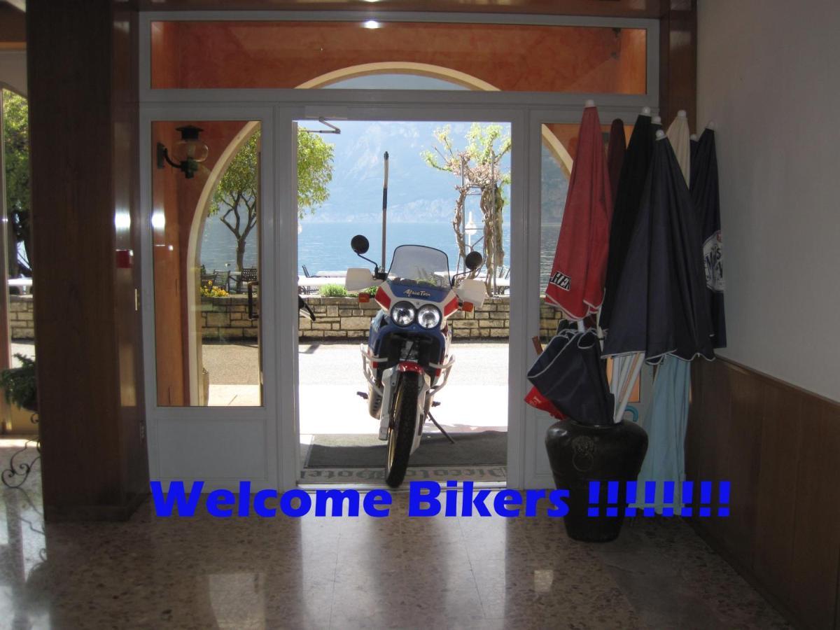 ברנצונה סול גארדה Piccolo Hotel Direkt Am See מראה חיצוני תמונה